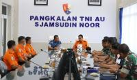 Kabasarnas Beri Penghargaan Khusus untuk Lanud Sjamsudin Noor